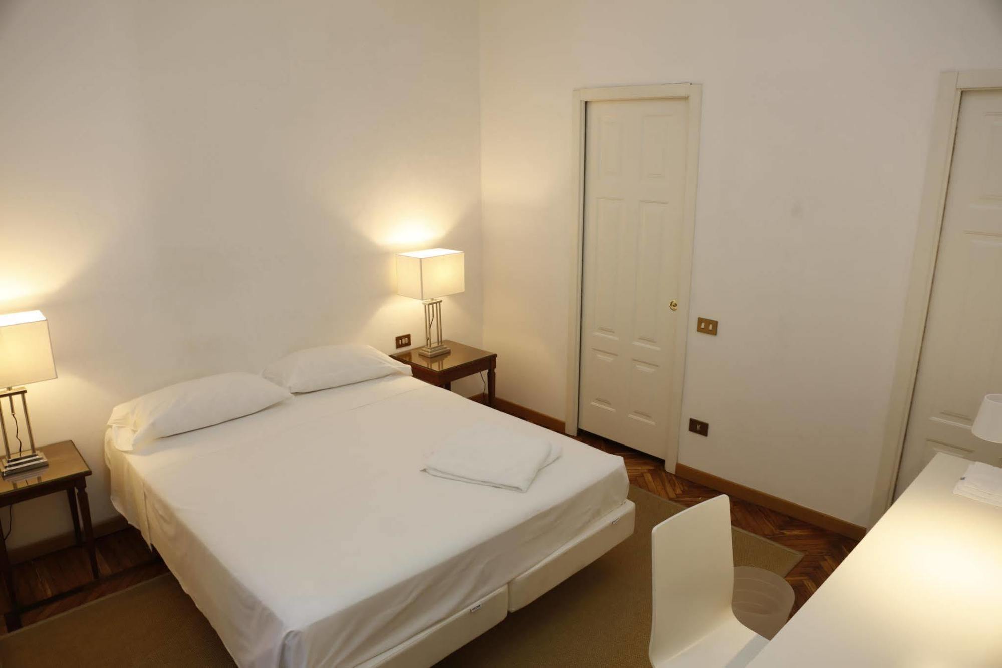 Casa Milano- Apartments And Rooms Екстер'єр фото