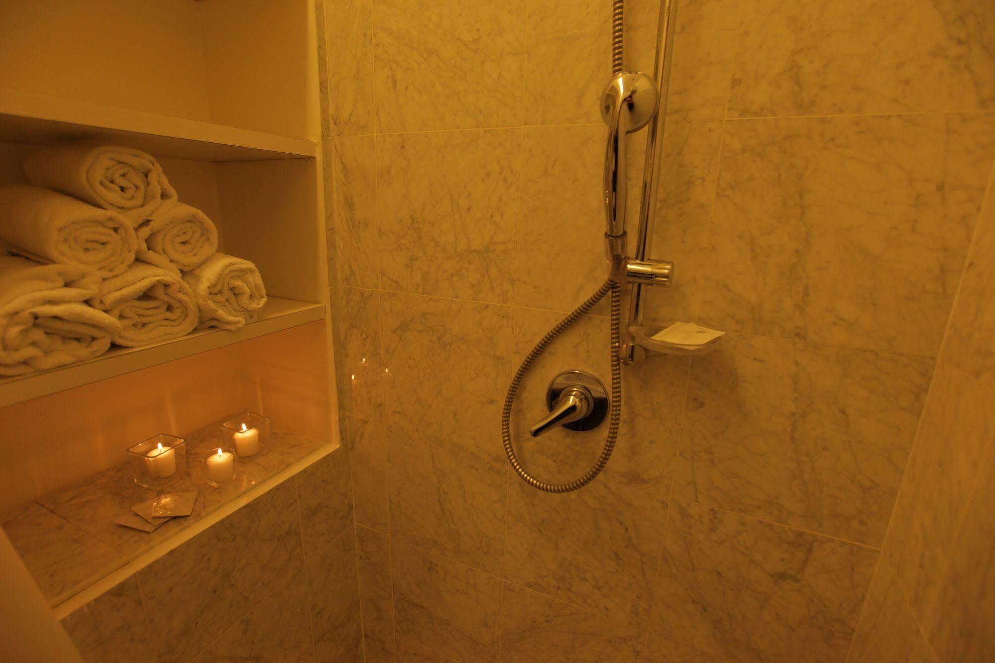 Casa Milano- Apartments And Rooms Екстер'єр фото