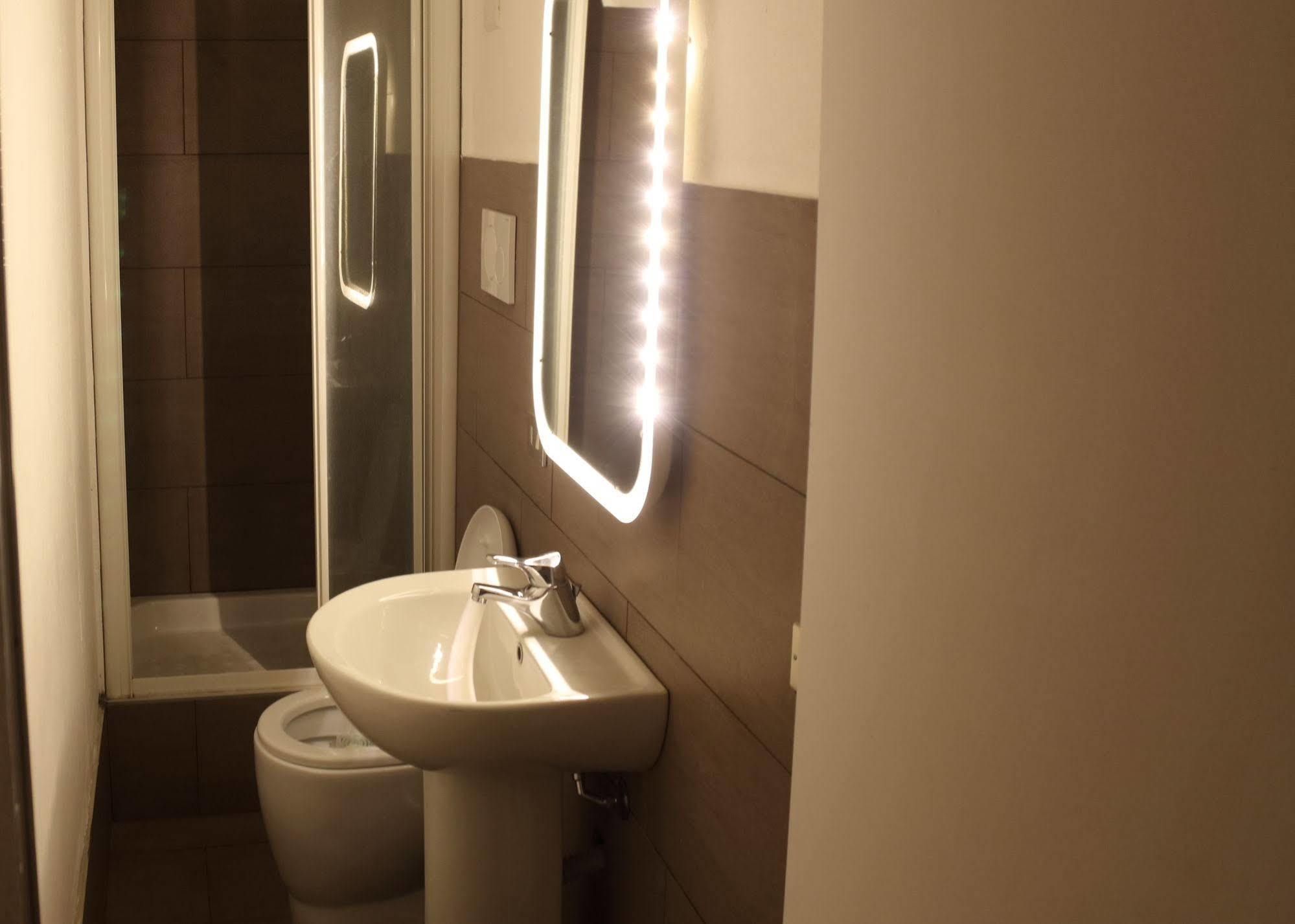 Casa Milano- Apartments And Rooms Екстер'єр фото